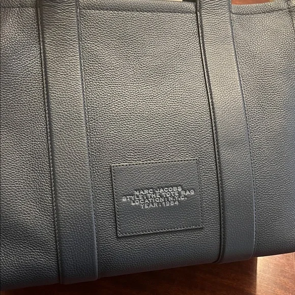 Marc Jacobs Dark Blue Leather Tote - Picture 5 of 16